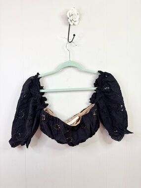 Winona black crochet lace crop top size 4 puff short sleeve